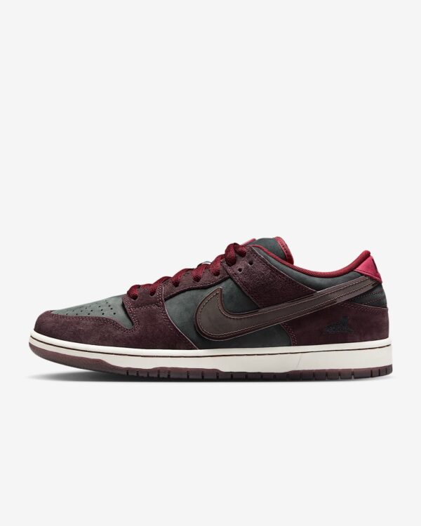 Nike SB Dunk Low Pro "Mahogany"