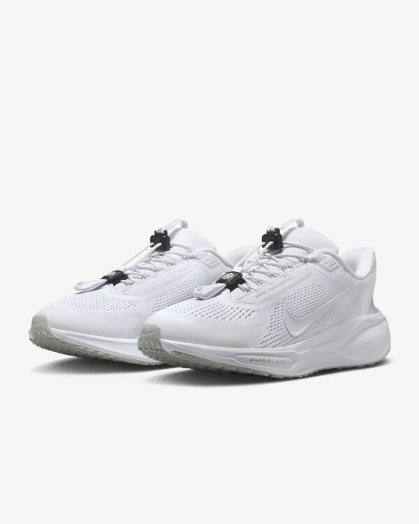 Nike Pegasus 40 "Triple White"